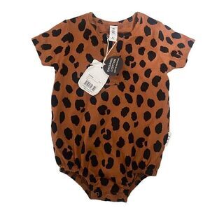 Huxbaby organic cotton Animal print bodysuit onesie size 6-12M